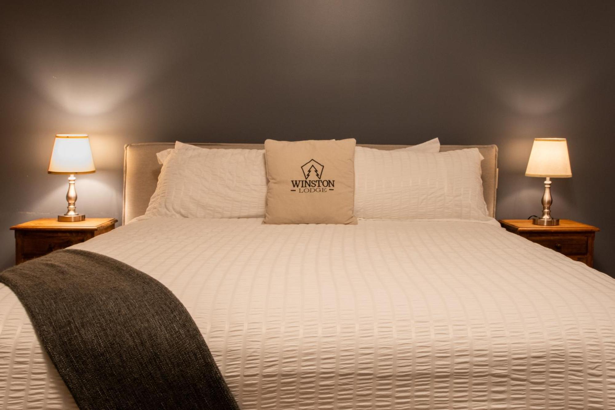 Winston Lodge โกลเดน ภายนอก รูปภาพ